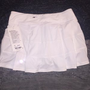 New Size 6 White Lululemon Pace Skirt